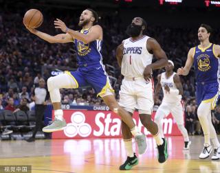 在密集防守 在密集防守