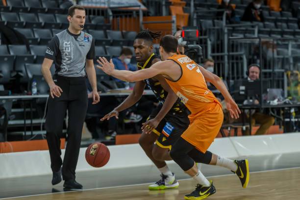 其是运动医 其是运动医